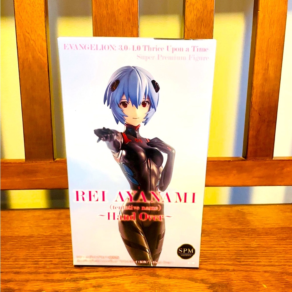 The movie Shin Evangelion SPM Figure - Ayanami Rei - hand over